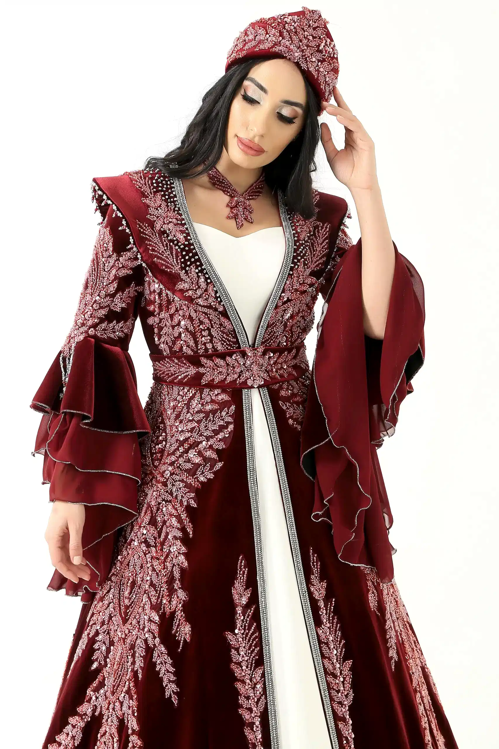 SEZON İŞLEMELİ KAFTAN BİNDALLI